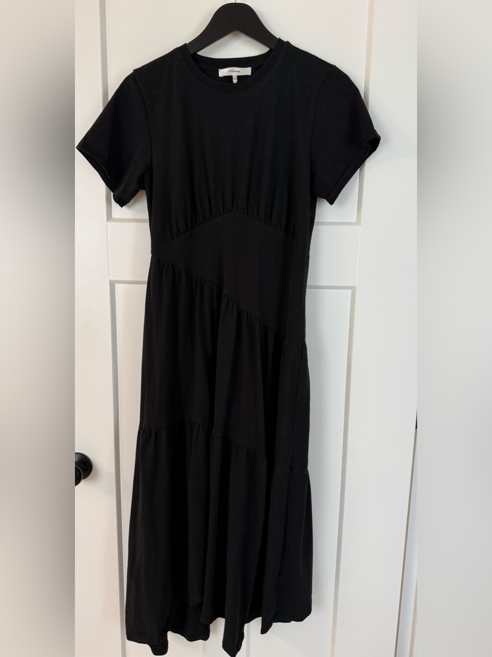 Frame Gathered Seam Black Tiered Short-Sleeve Maxi Dress
